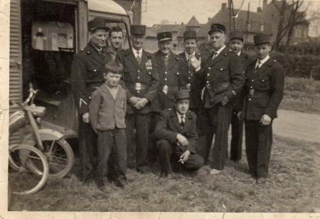 Merci pour cette ancienne photo  1965-70